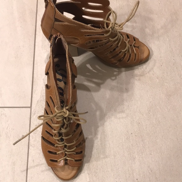 Gladiator style booties size 10 - Picture 2 of 3